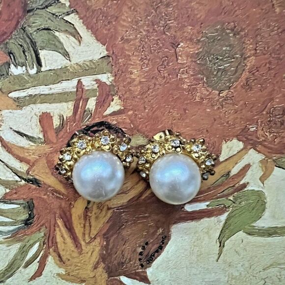 vtg 80s ornate large embedded pearl statement earring floral rhinestone clip ons - Picture 5 of 6